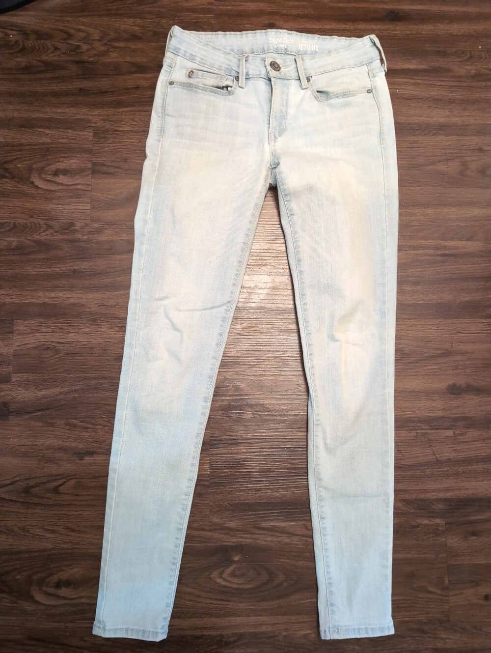 Light Wash Women’s Stretch Jeans - Pale Blue